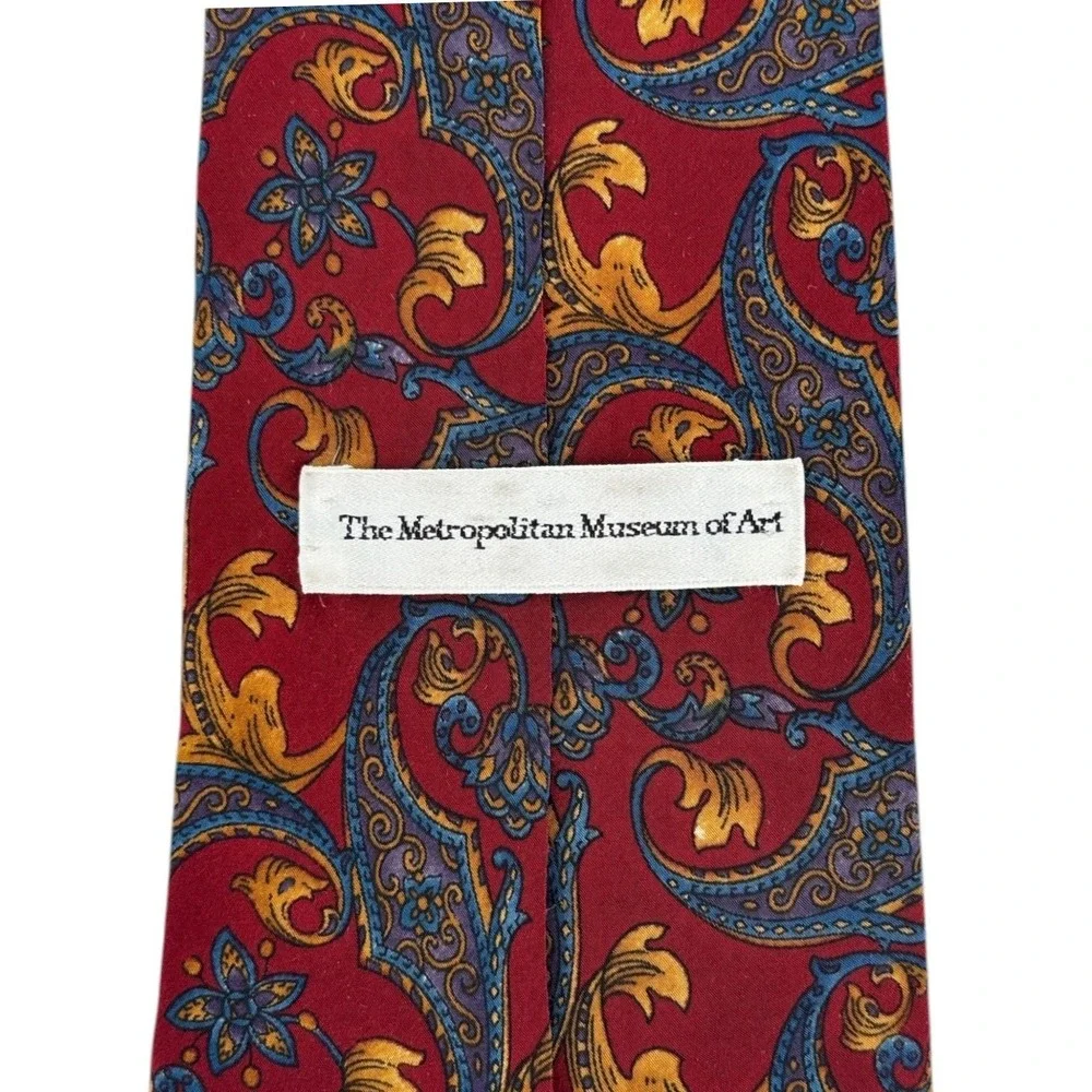 Metropolitan Museum of Art Silk Tie Italian Red Paisley Baroque 57
